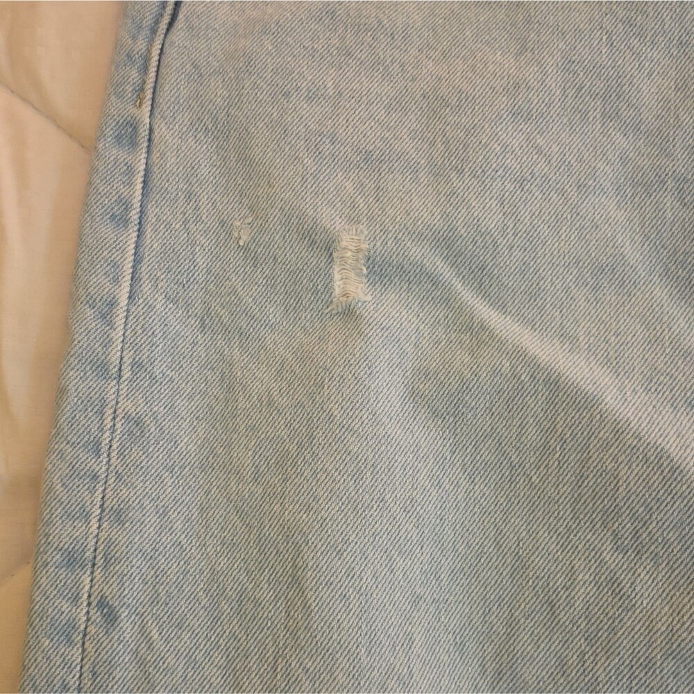 Levi's 501 Women's Jeans 30x30 - Light Wash Blue Denim Distressed Straight - Picture 4 of 10